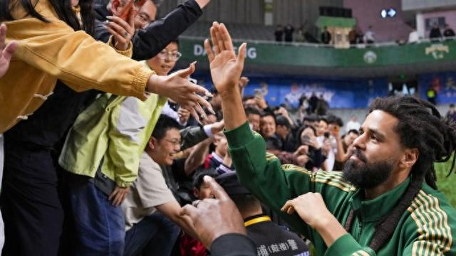 开云登录入口地址-杰曼·科尔还在等待CBA首秀，说唱乐巨星加盟南京同曦就是一场“流量秀”|同曦男篮|篮球|许可|男篮|球队_新浪体育_新浪新闻